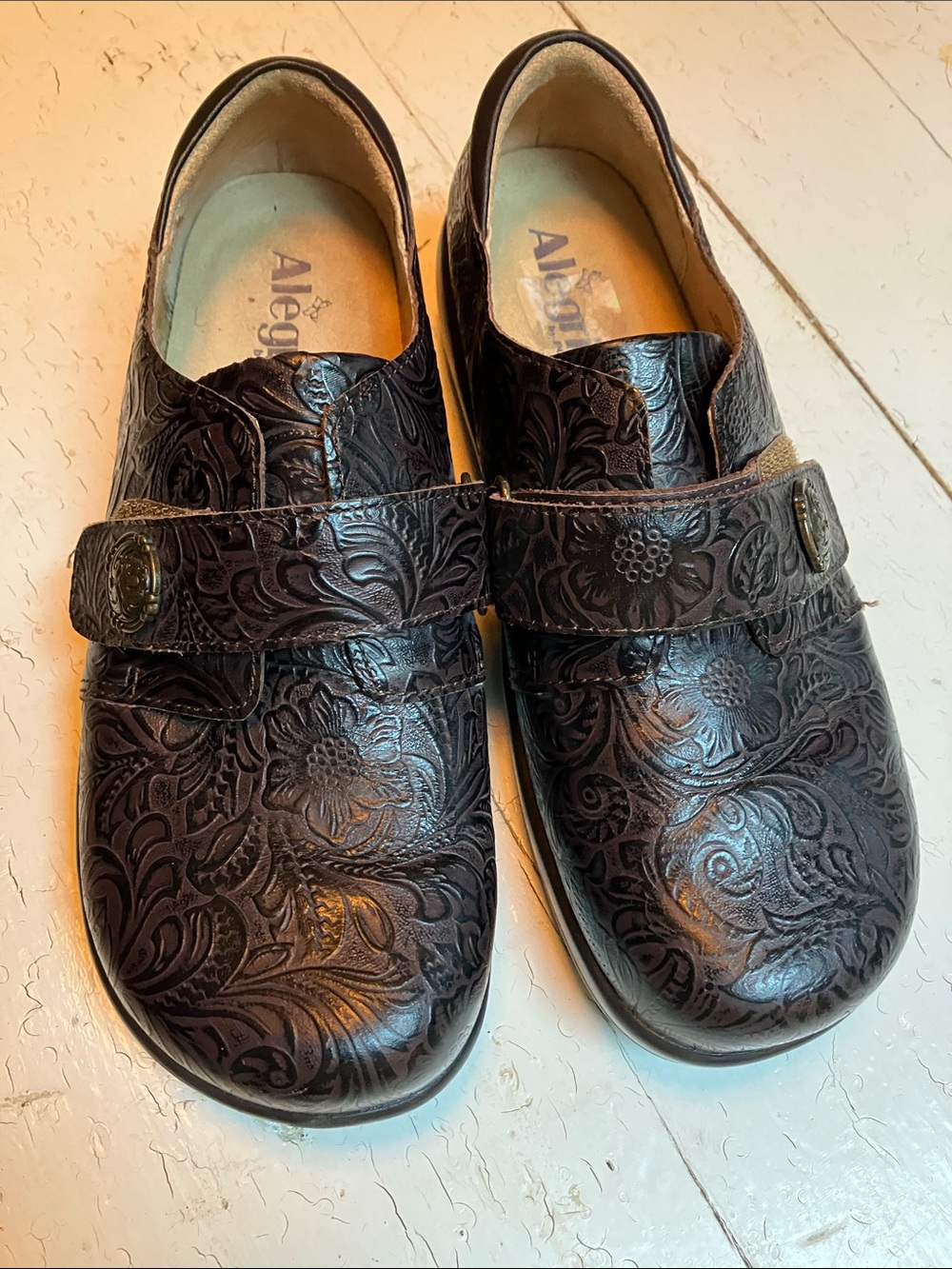 ALEGRIA Women’s 39/8 -8.5 Joleen Brown Professional Slip on leather upper Clog
